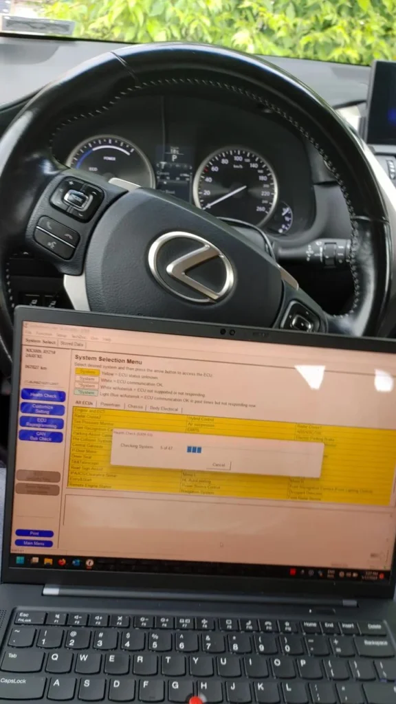 Автомобил Toyota или Lexus преминава през пълна диагностика за проверка на всички системи и компоненти.